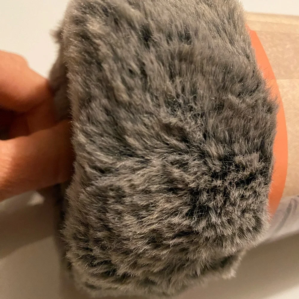 Cozy Gray Dog Blanket chill kuzi with FIR therapy cat pet brand new